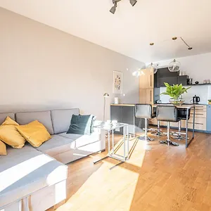  Apartament Krucza ~ Self Check-in 24h ~ Parking And Lift